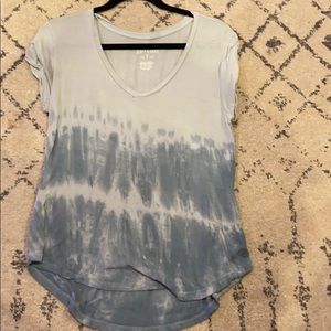 American eagle vneck tee